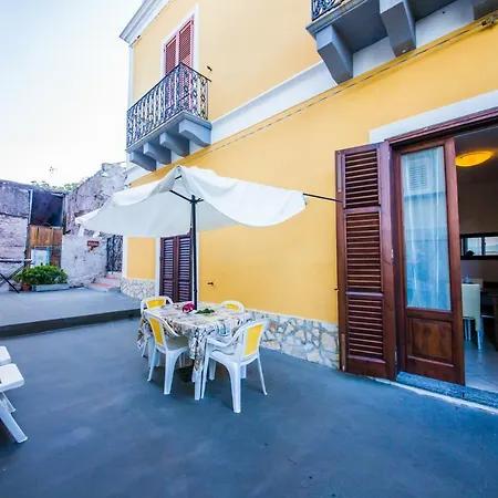 Casa Baja